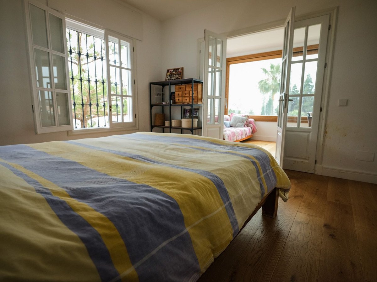 6 Bed Detached Villa in Málaga Este