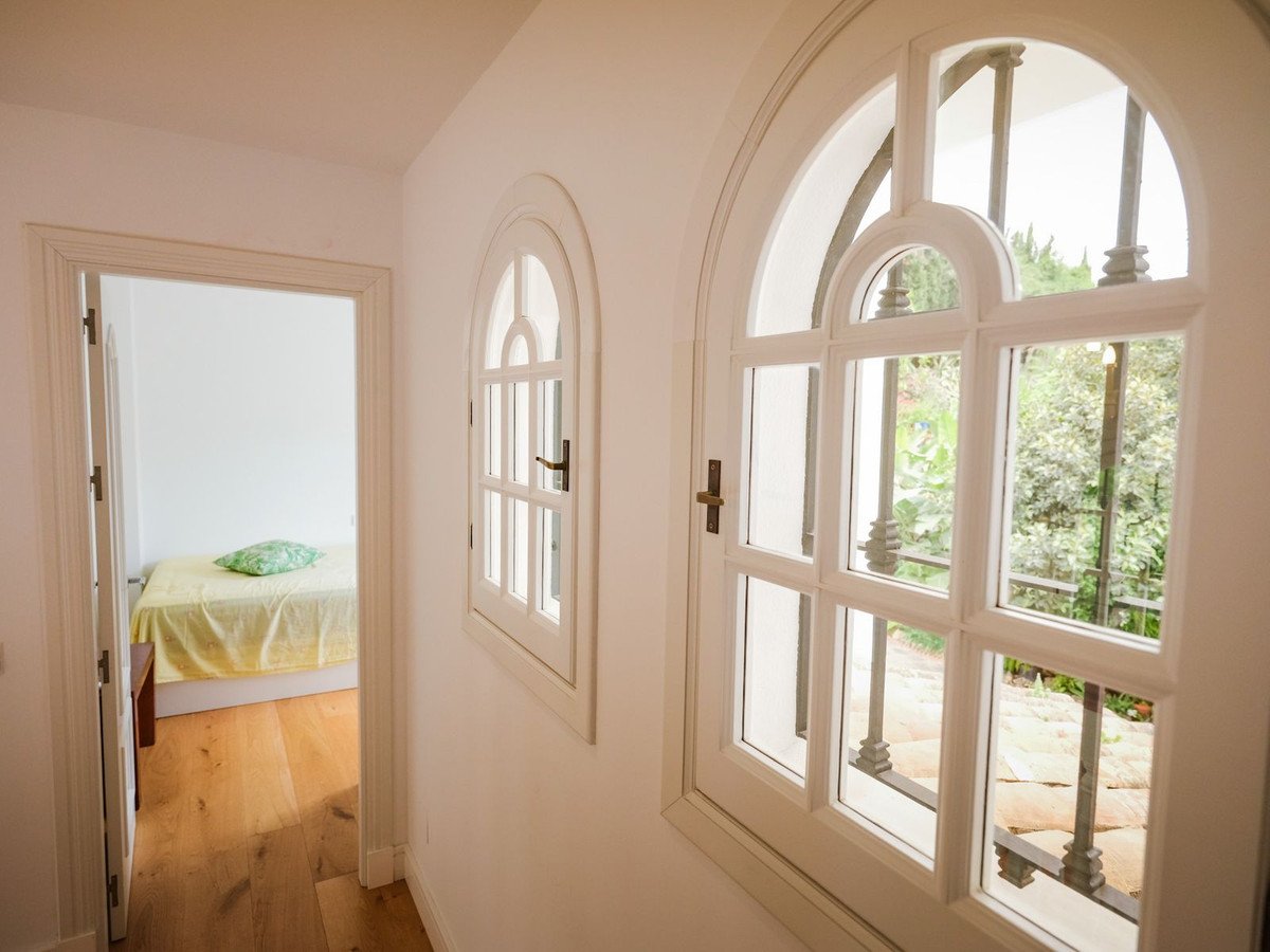 6 Bed Detached Villa in Málaga Este