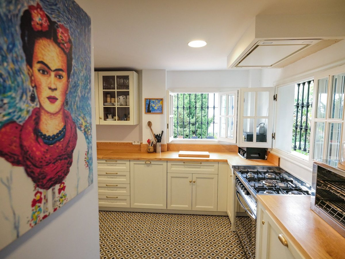 6 Bed Detached Villa in Málaga Este