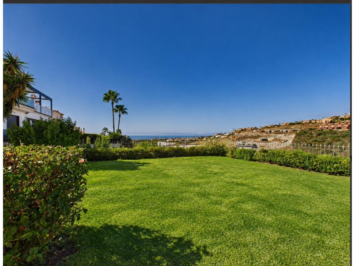 6 Bed Detached Villa in Benahavís