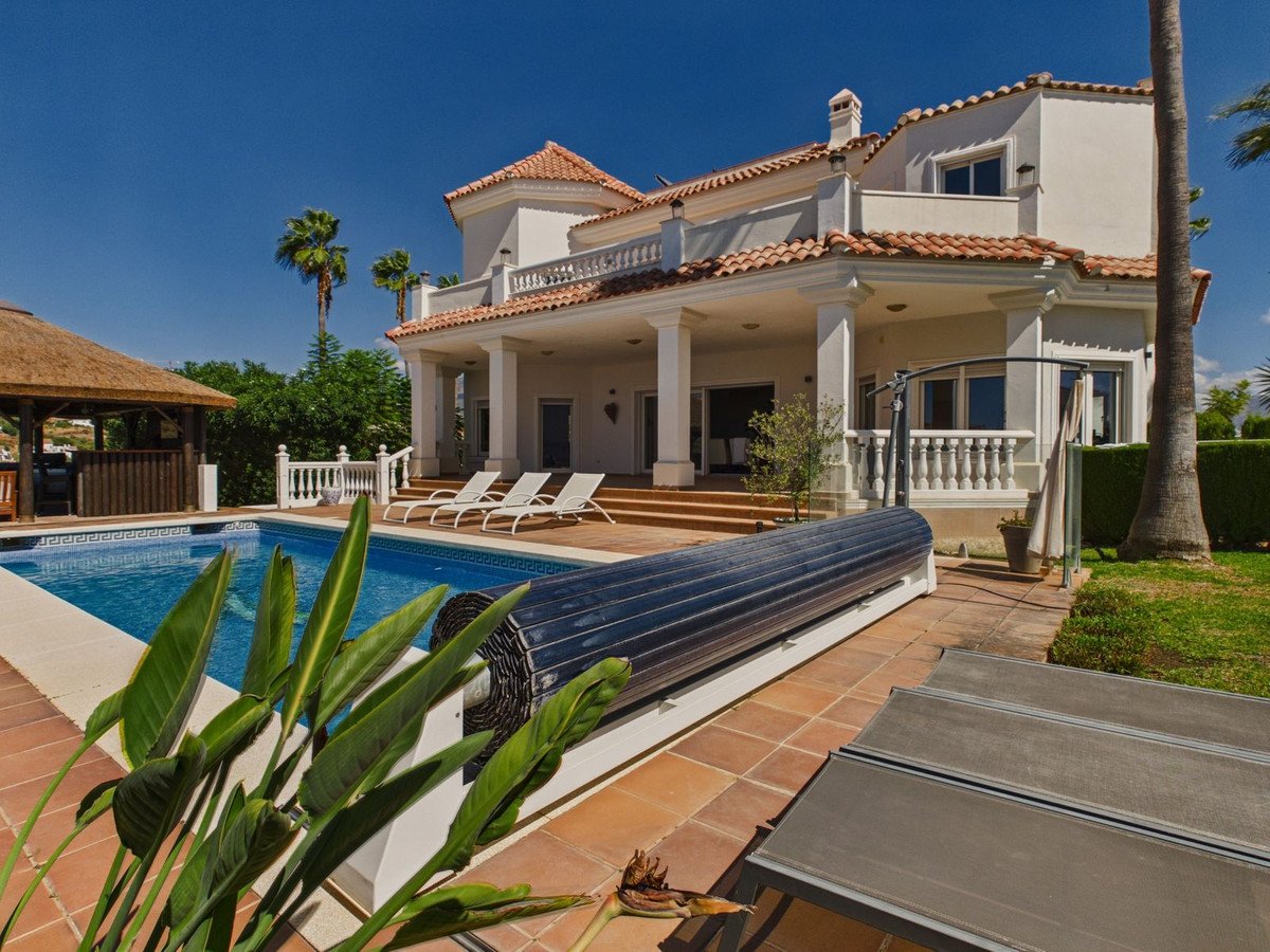 6 Bed Detached Villa in Benahavís