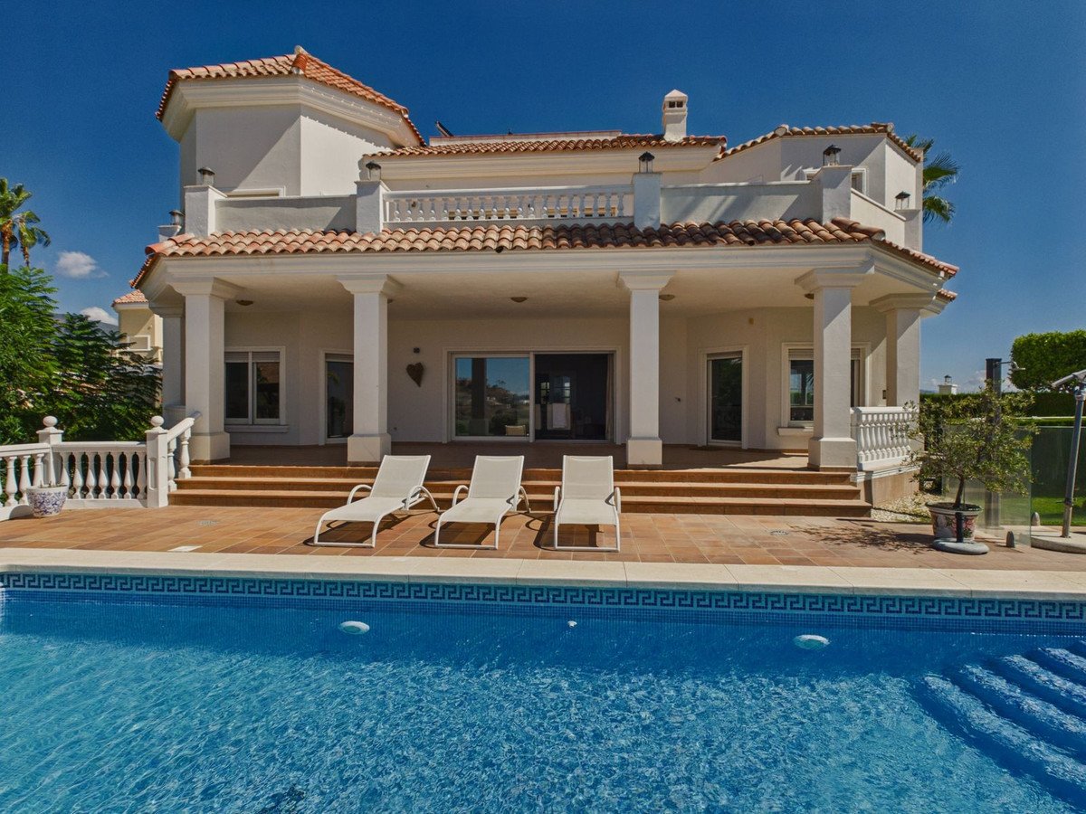 6 Bed Detached Villa in Benahavís