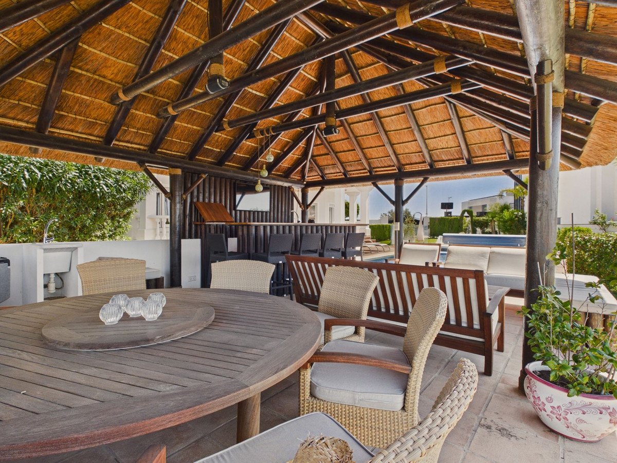 6 Bed Detached Villa in Benahavís