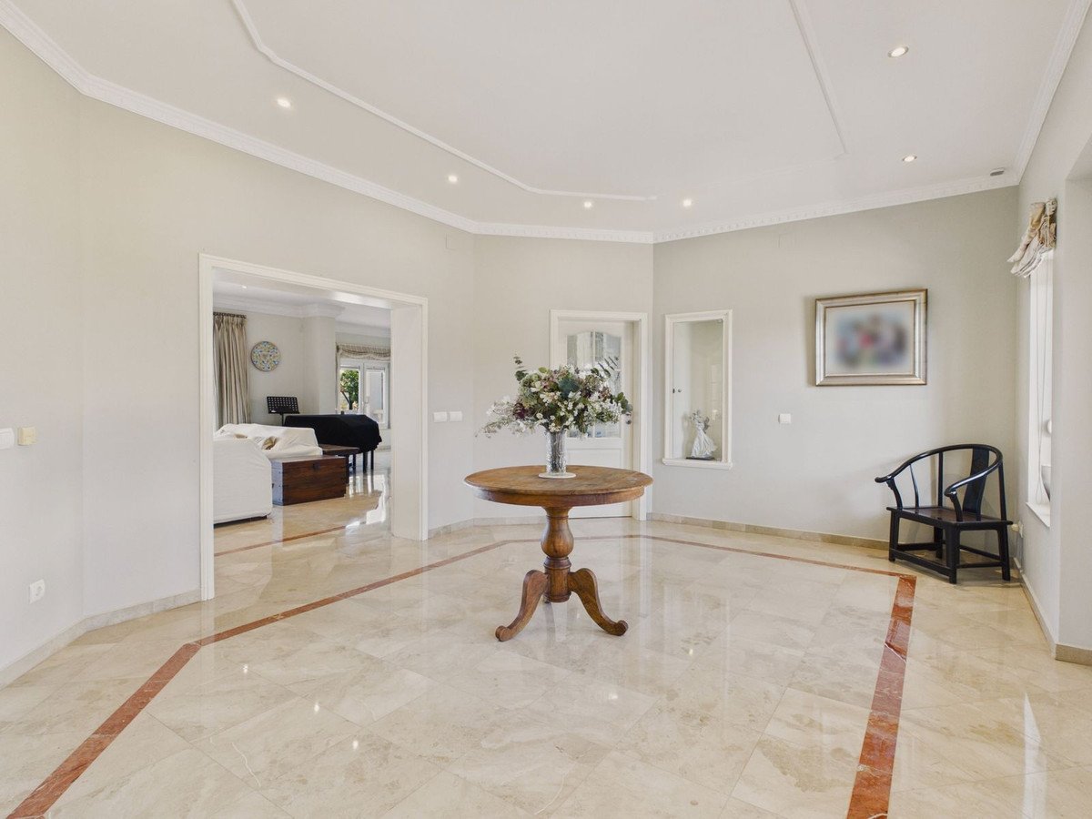 6 Bed Detached Villa in Benahavís