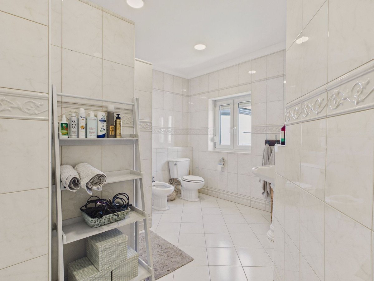 6 Bed Detached Villa in Benahavís