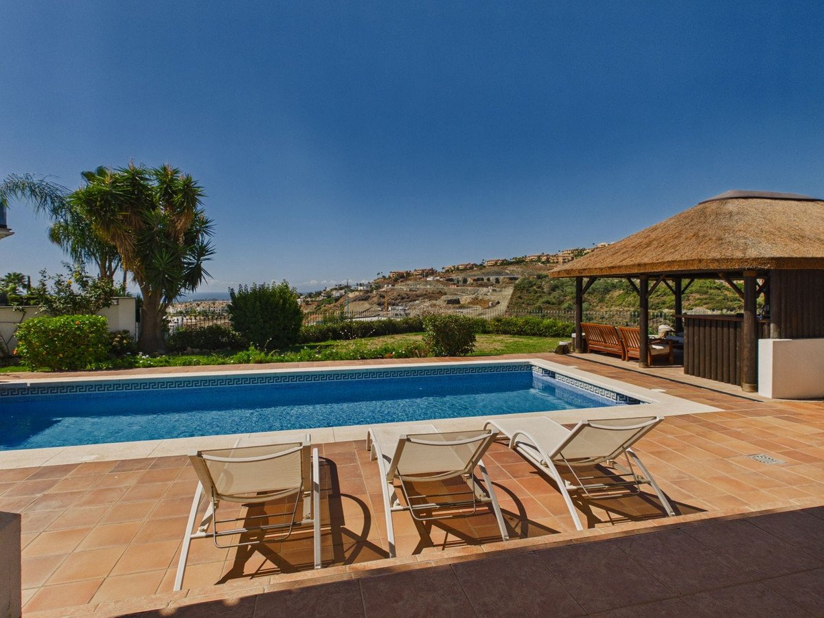 6 Bed Detached Villa in Benahavís