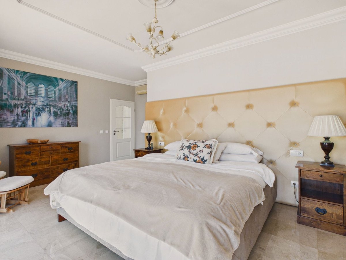 6 Bed Detached Villa in Benahavís