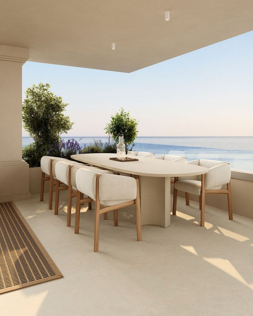 3 Bed Middle Floor Apartment in New Golden Mile