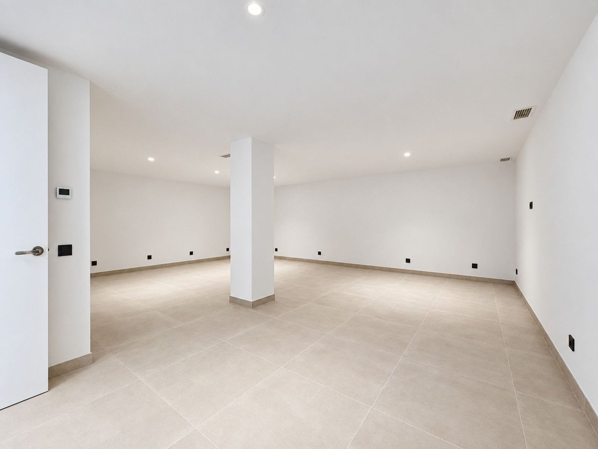 5 Bed Detached Villa in Nagüeles