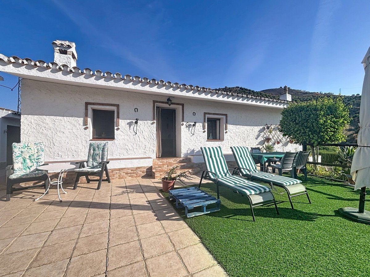 3 Bed Detached Villa in Vélez-Málaga