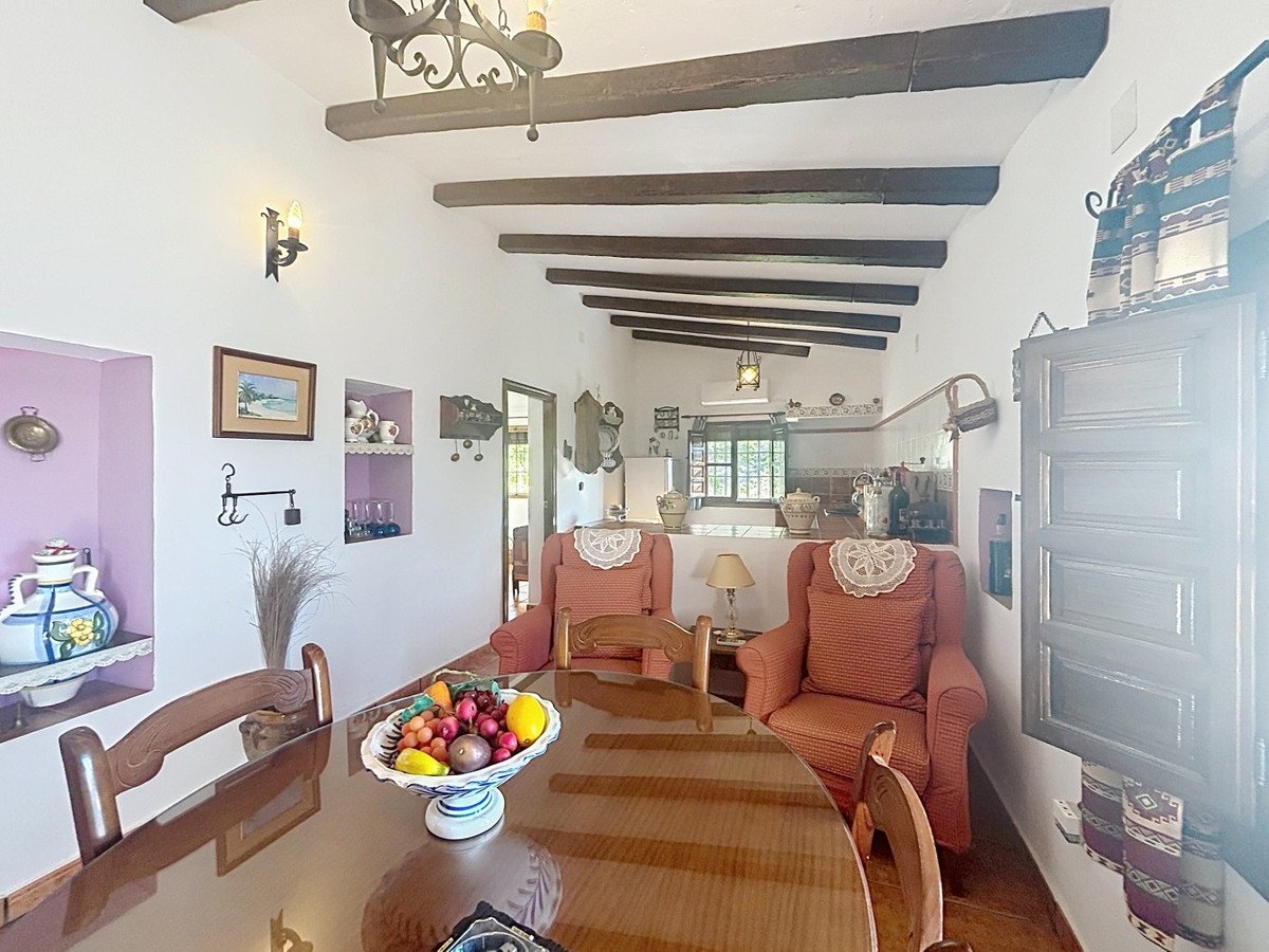3 Bed Detached Villa in Vélez-Málaga