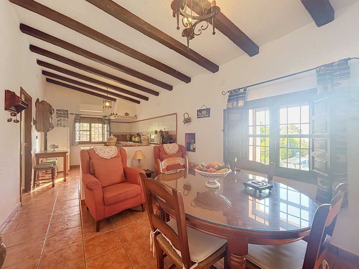 3 Bed Detached Villa in Vélez-Málaga