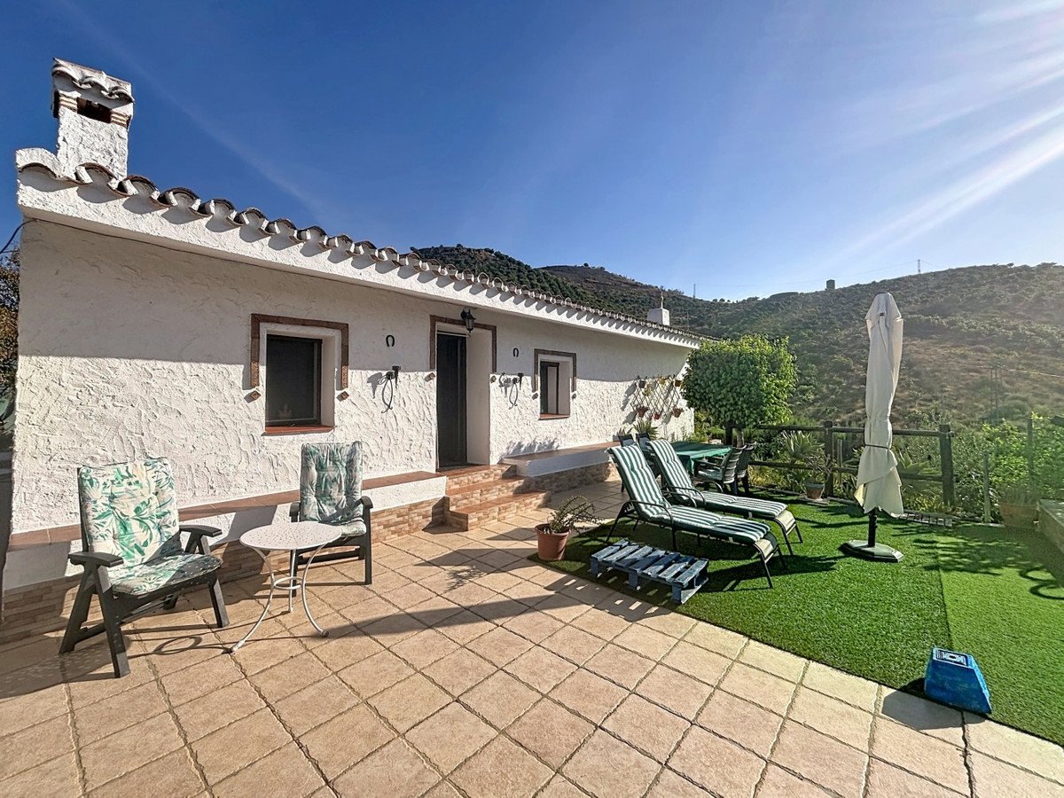 3 Bed Detached Villa in Vélez-Málaga