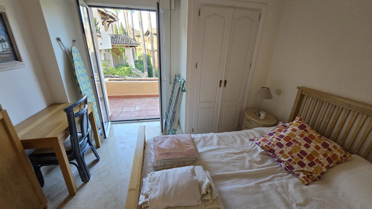 2 Bed Middle Floor Apartment in The Golden Mile