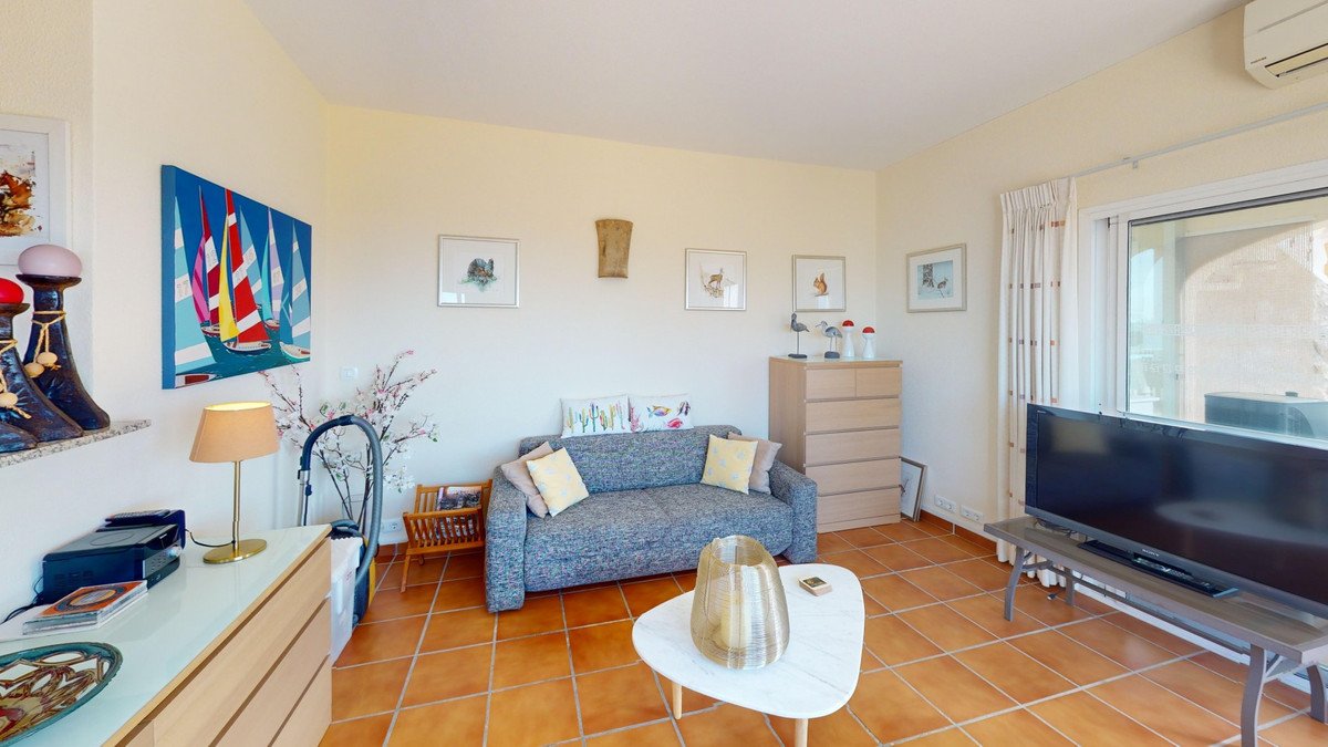 4 Bed Detached Villa in Algarrobo