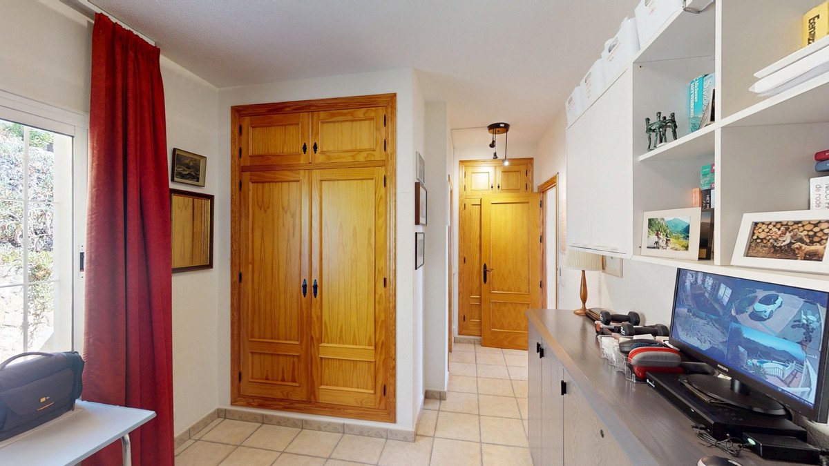 4 Bed Detached Villa in Algarrobo
