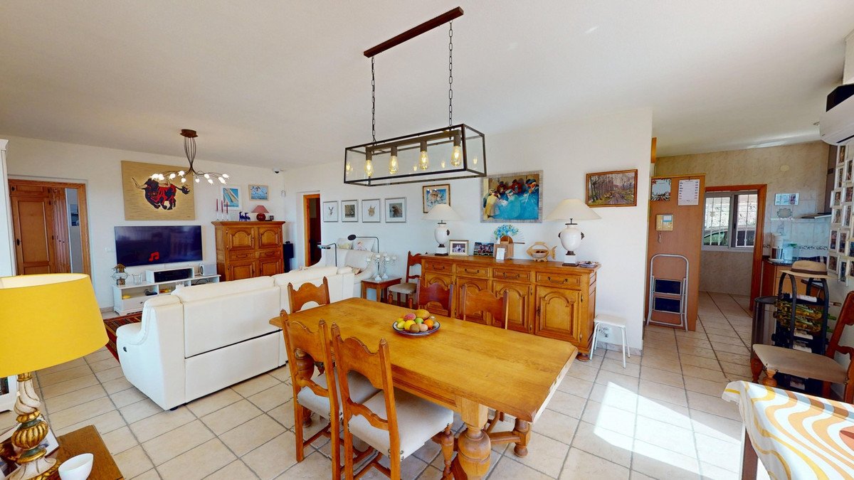 4 Bed Detached Villa in Algarrobo