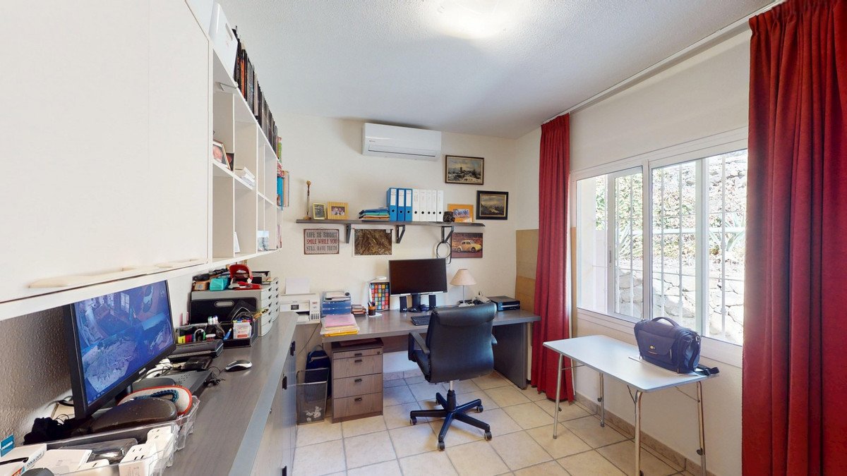 4 Bed Detached Villa in Algarrobo