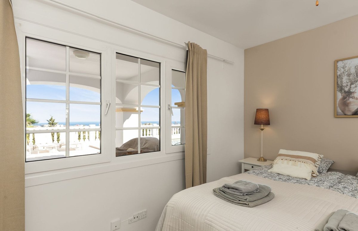 5 Bed Detached Villa in El Hornillo