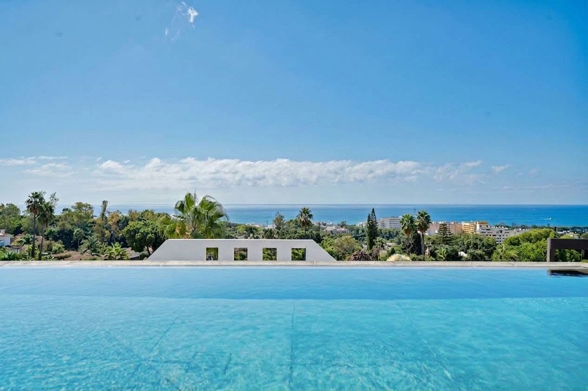 3 Bed Penthouse Duplex in Marbella