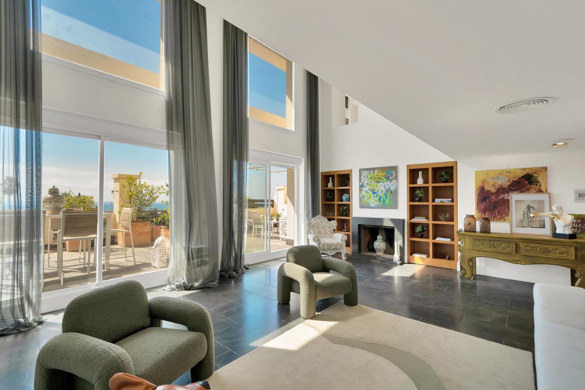 3 Bed Penthouse Duplex in Marbella