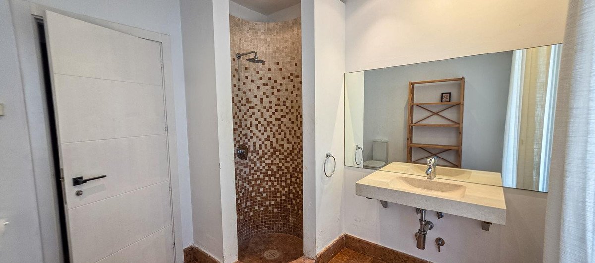 5 Bed Detached Villa in Sotogrande