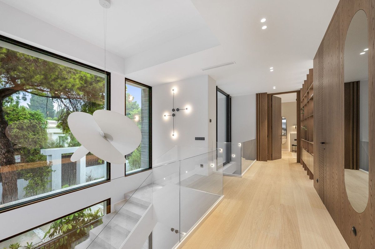 6 Bed Detached Villa in Nagüeles