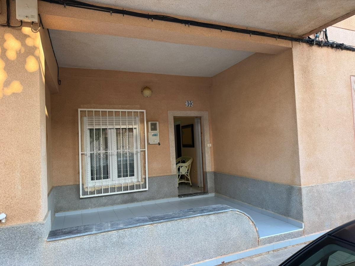 4 Bed Ground Floor Apartment in Torre de la Horadada