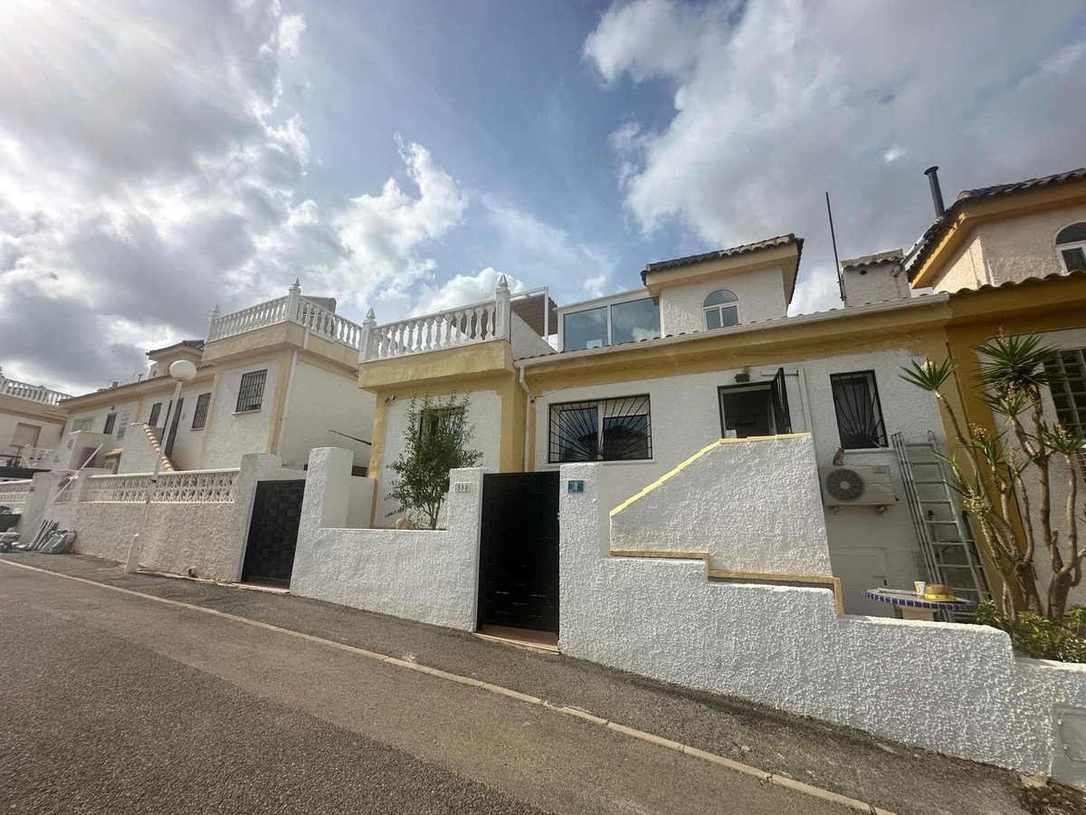 2 Bed Bungalow in Ciudad Quesada