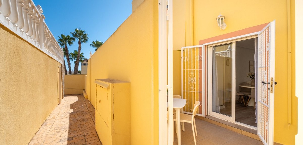 2 Bed Townhouse in Orihuela Costa
