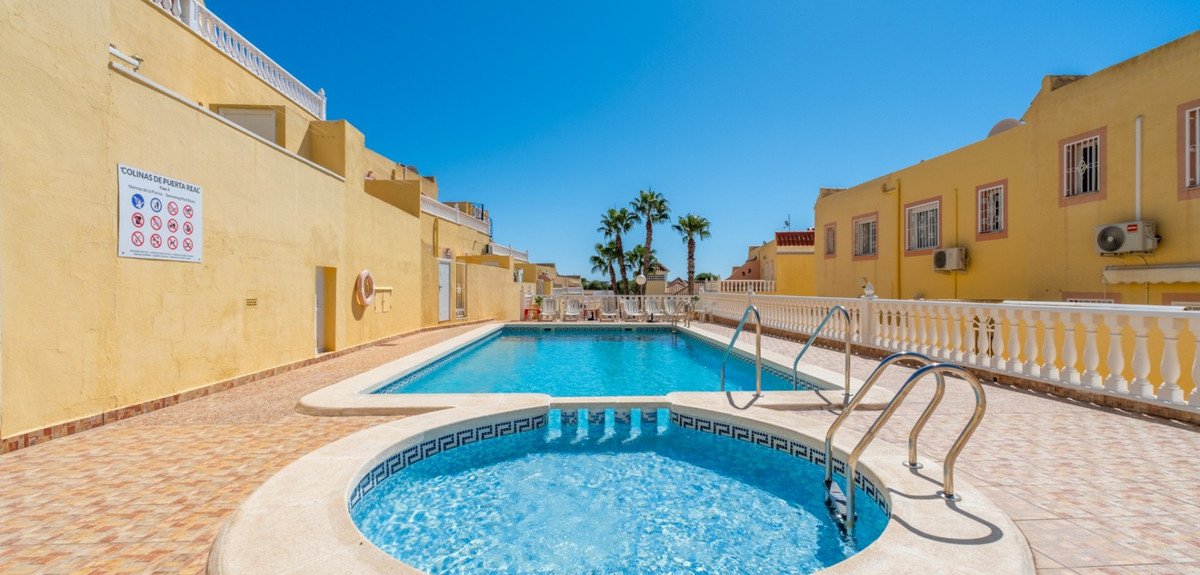 2 Bed Townhouse in Orihuela Costa