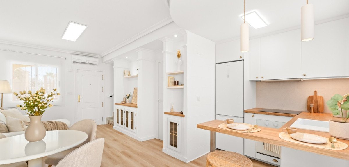 2 Bed Townhouse in Orihuela Costa