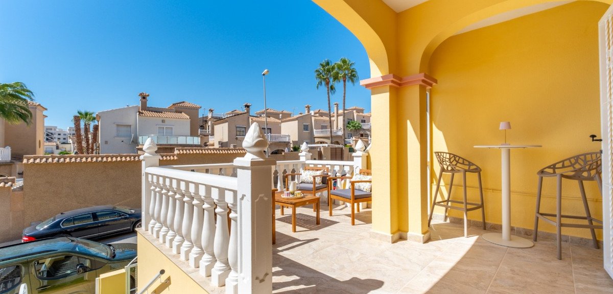 2 Bed Townhouse in Orihuela Costa