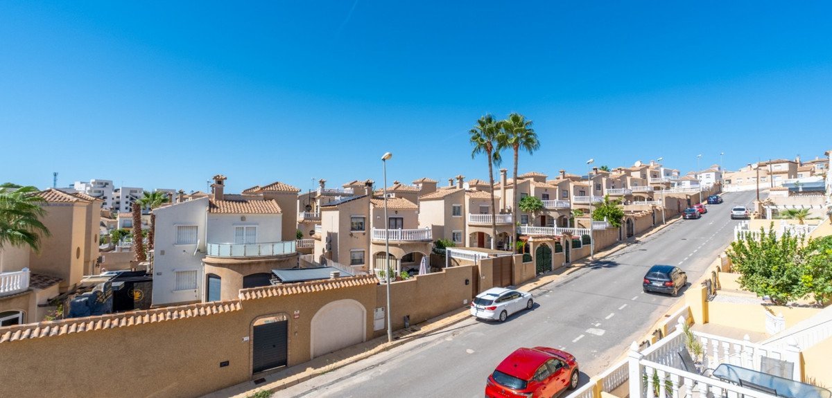 2 Bed Townhouse in Orihuela Costa