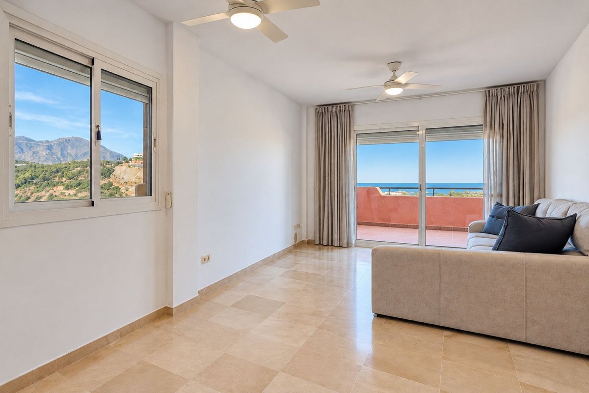 2 Bed Ground Floor Apartment in Casares