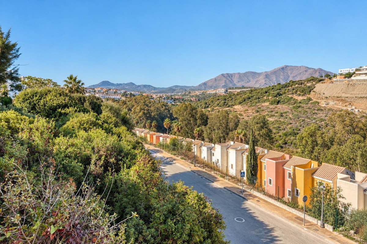 2 Bed Ground Floor Apartment in Casares