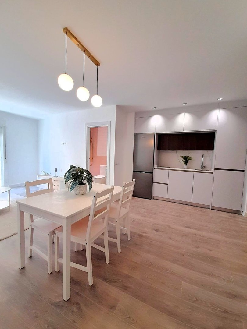 1 Bed Middle Floor Apartment in Málaga Centro