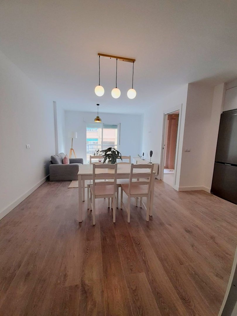 1 Bed Middle Floor Apartment in Málaga Centro