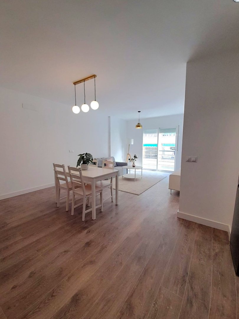 1 Bed Middle Floor Apartment in Málaga Centro