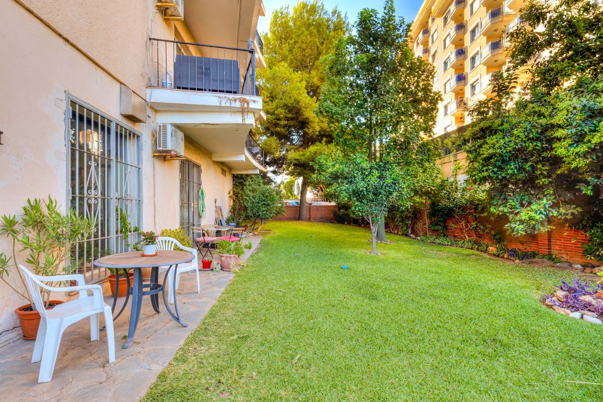 2 Bed Ground Floor Apartment in Fuengirola