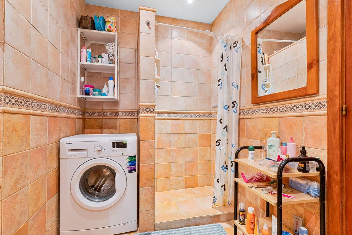 2 Bed Ground Floor Apartment in Fuengirola