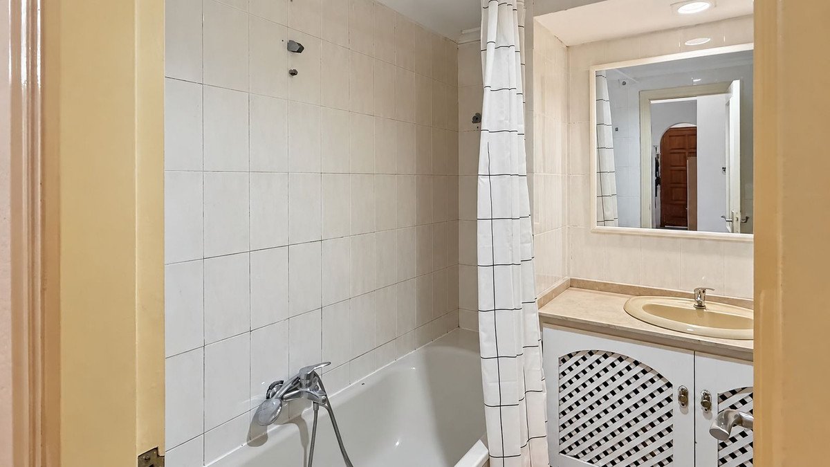 2 Bed Ground Floor Apartment in Mijas Costa