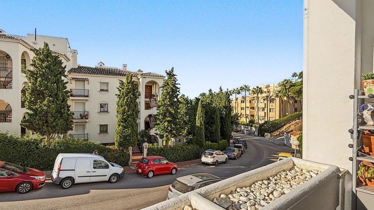 2 Bed Ground Floor Apartment in Mijas Costa
