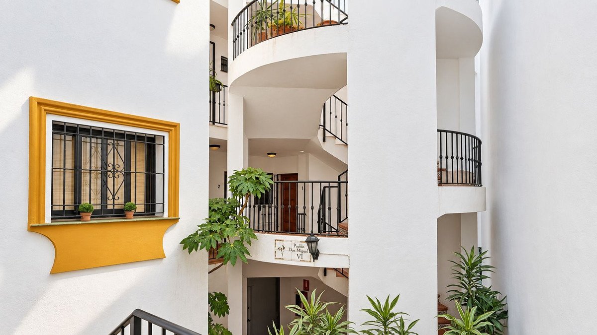 2 Bed Ground Floor Apartment in Mijas Costa