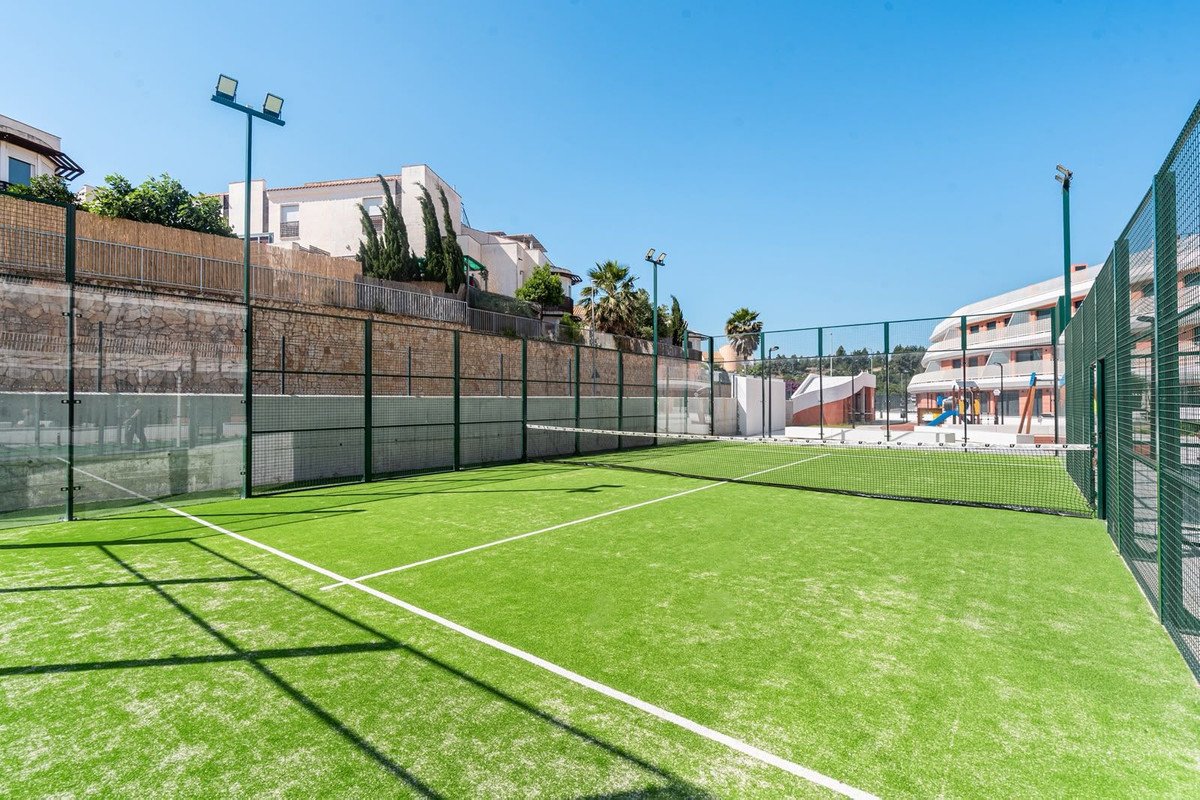 2 Bed Middle Floor Apartment in Mijas