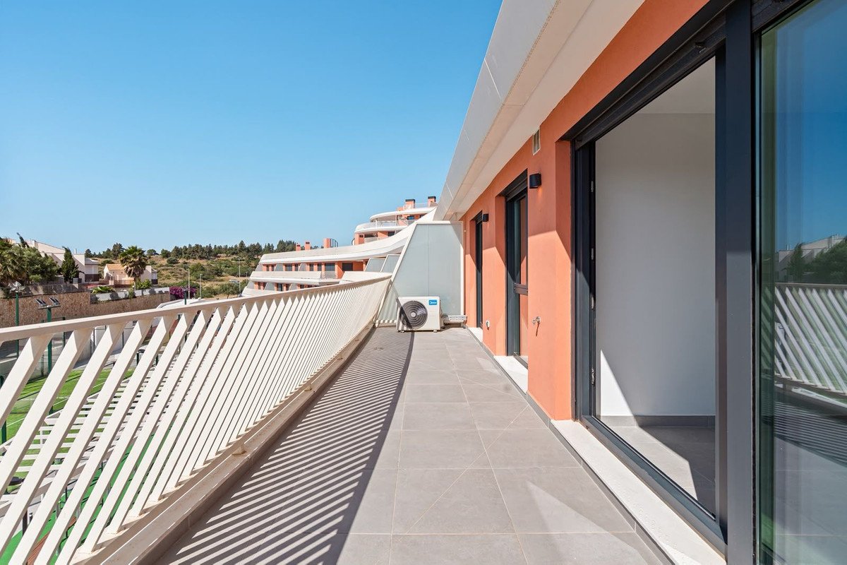 2 Bed Middle Floor Apartment in Mijas
