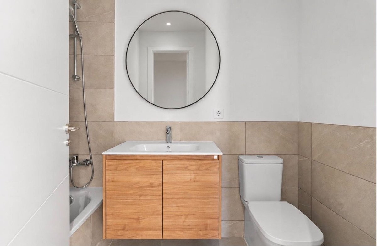 2 Bed Middle Floor Apartment in Mijas