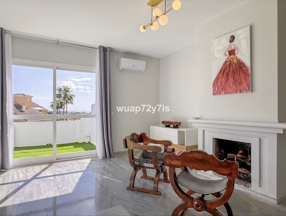 3 Bed Penthouse in Bel Air