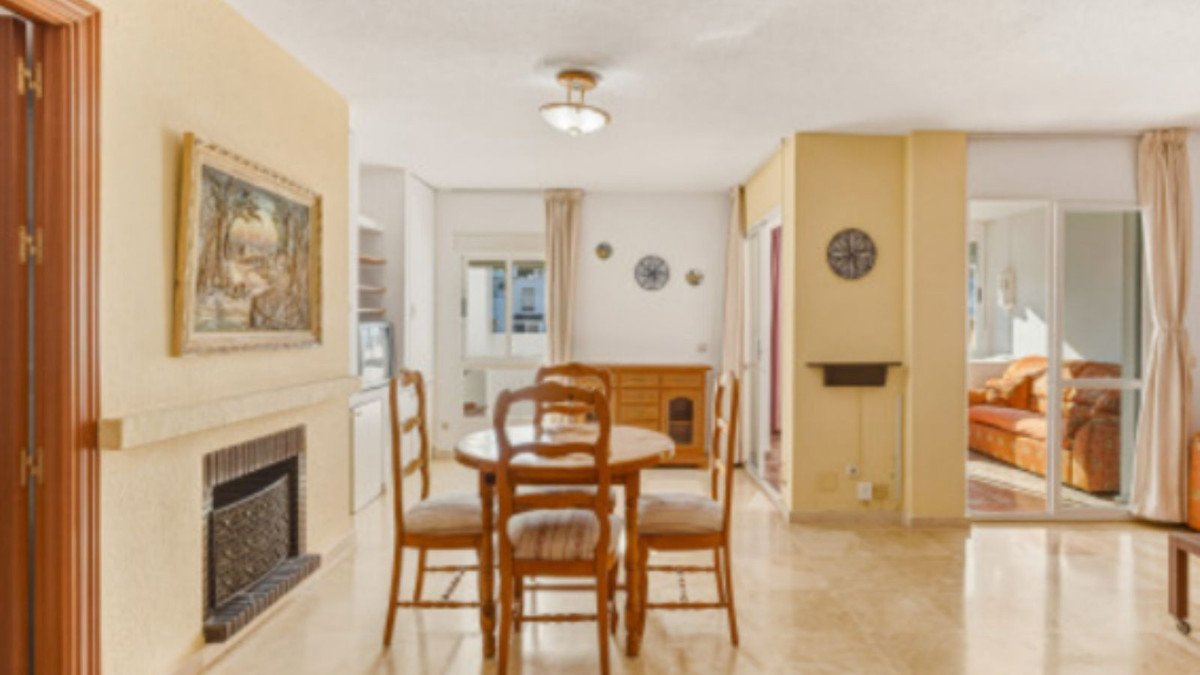 3 Bed Middle Floor Apartment in Marbella