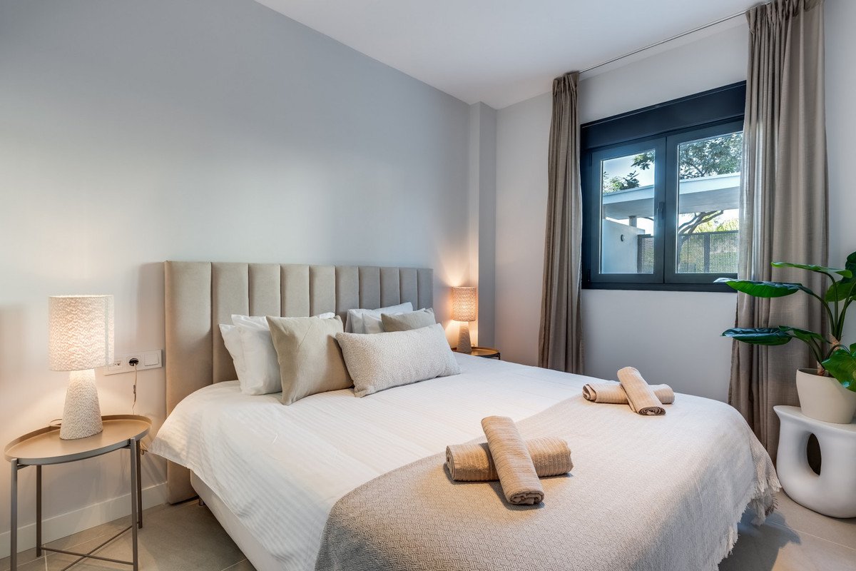 2 Bed Ground Floor Apartment in Estepona